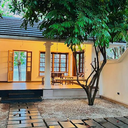 Ferienwohnung Waterfront By Palmyra Kollam Exterior foto